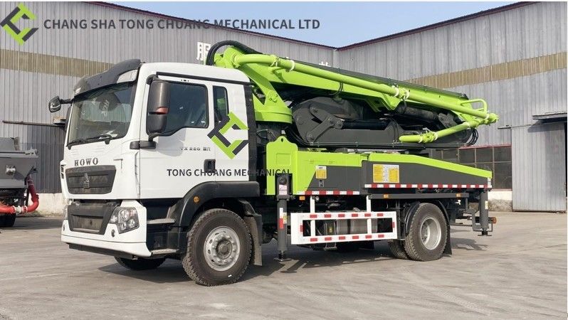 Weichai Engine Concrete Pump Truck 31 Meters With 2 Bridge