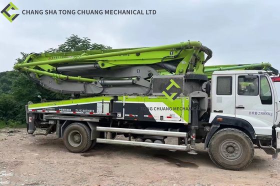 Im Jahre 2018 benutzter Betonpumpe-LKW ZLJ5230THBTE Zoomlion Schwerindustrie 37 Meter